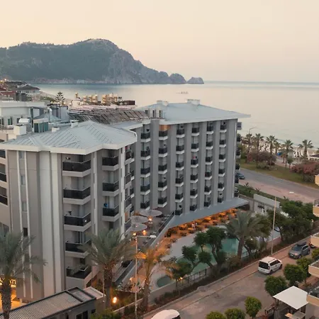 فندق كليوباترا دريمز بيتش 4*