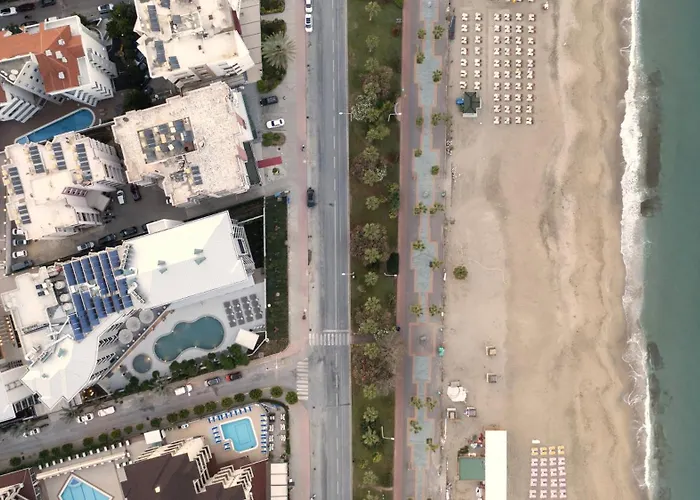 فندق كليوباترا دريمز بيتش 4*